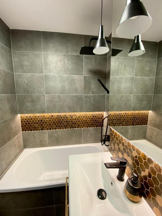 Eloft Saska Kepa Apartment Warsaw Ngoại thất bức ảnh